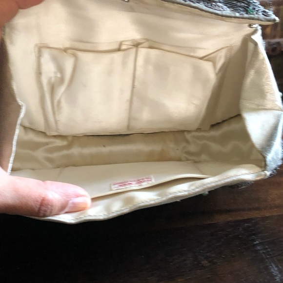 Vintage Silk, Natural Emeralds & Natural Baby Pearls Handbag ♥️ - Picture 11 of 16